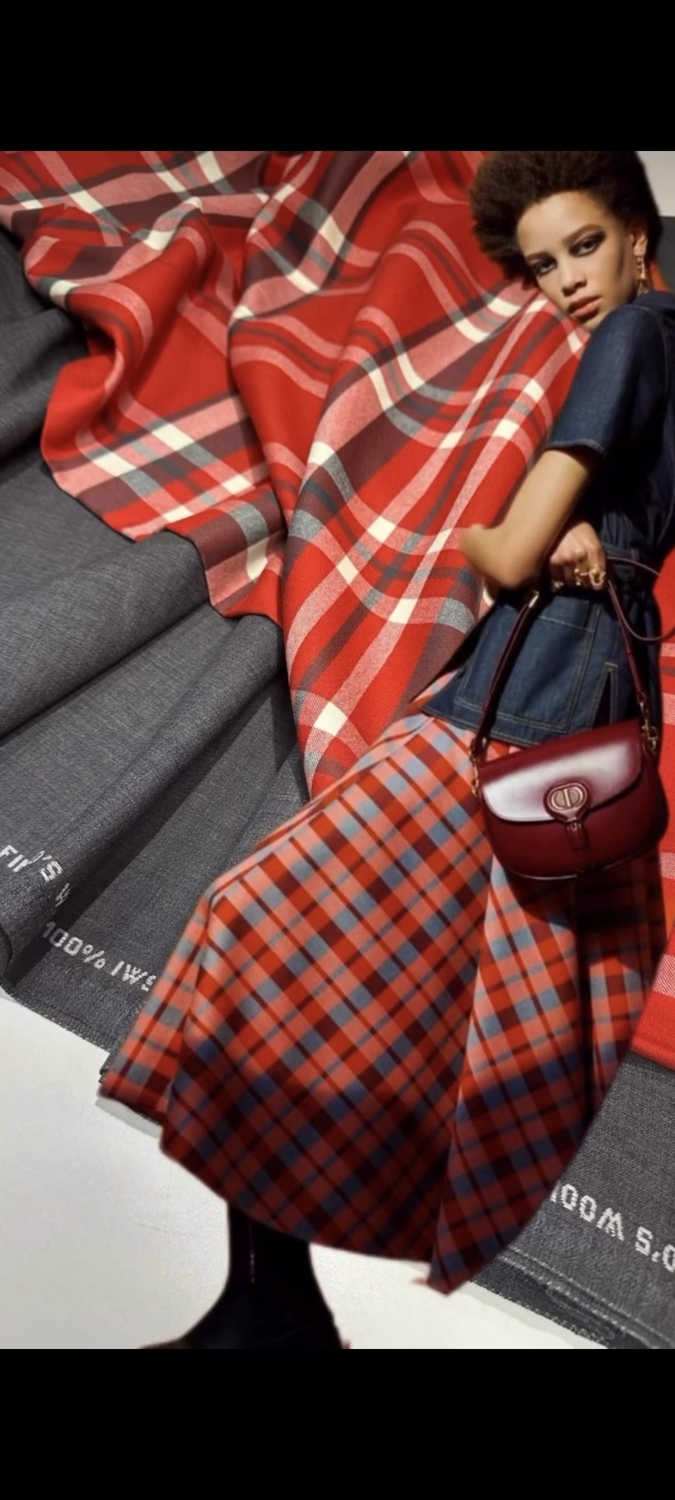 Костюмная ткань Костюмная ткань